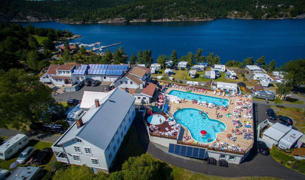 Sorlandet Feriesenter Hotel Risor Exterior photo